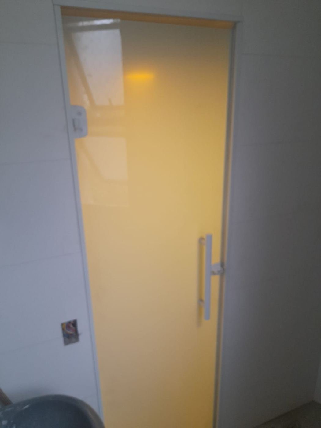 Porta de vidro jateado